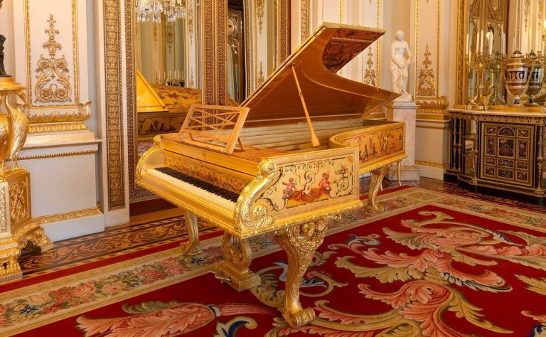 Pianos at Queen Victoria’s 200th Anniversary Celebrations