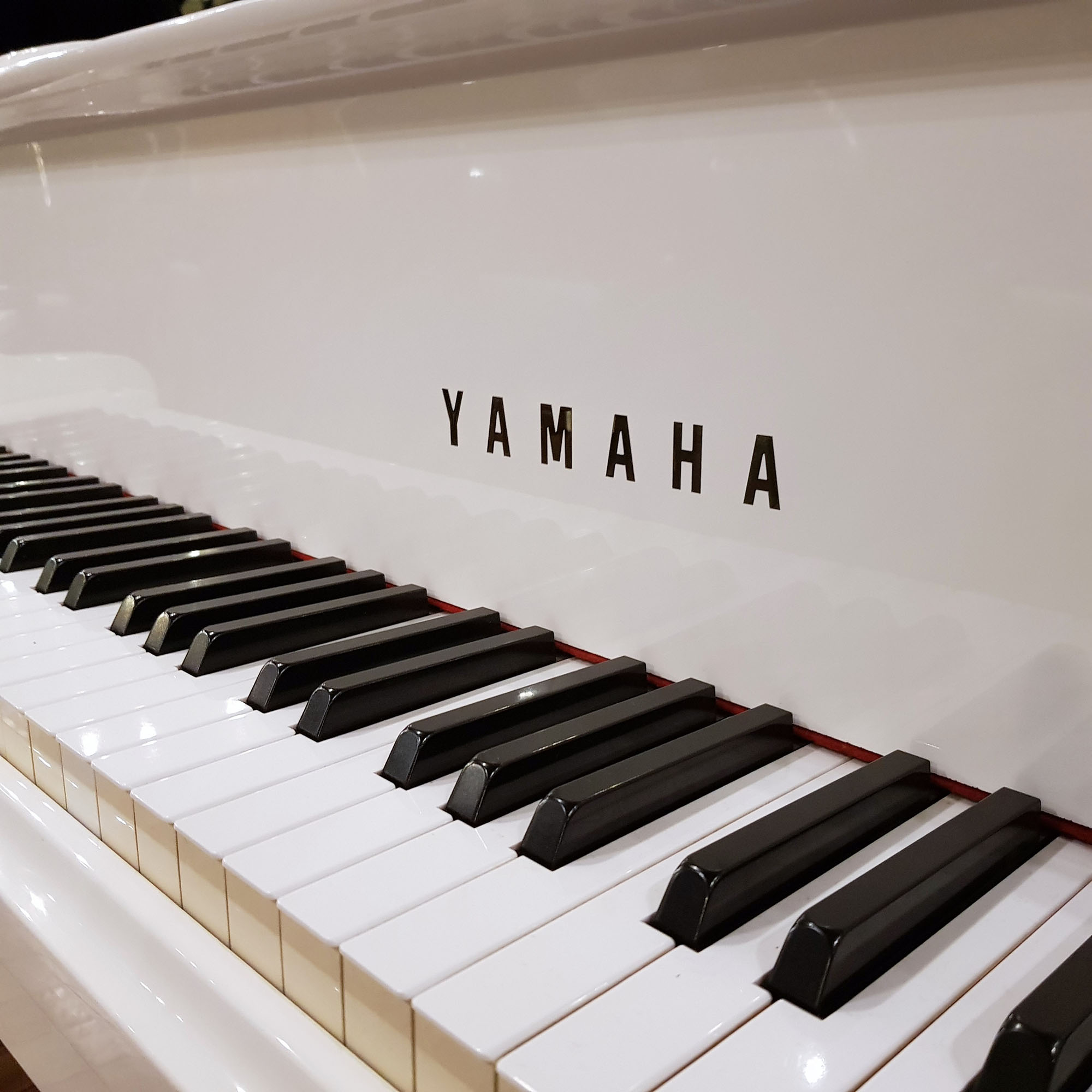 Piano Yamaha MX 200R